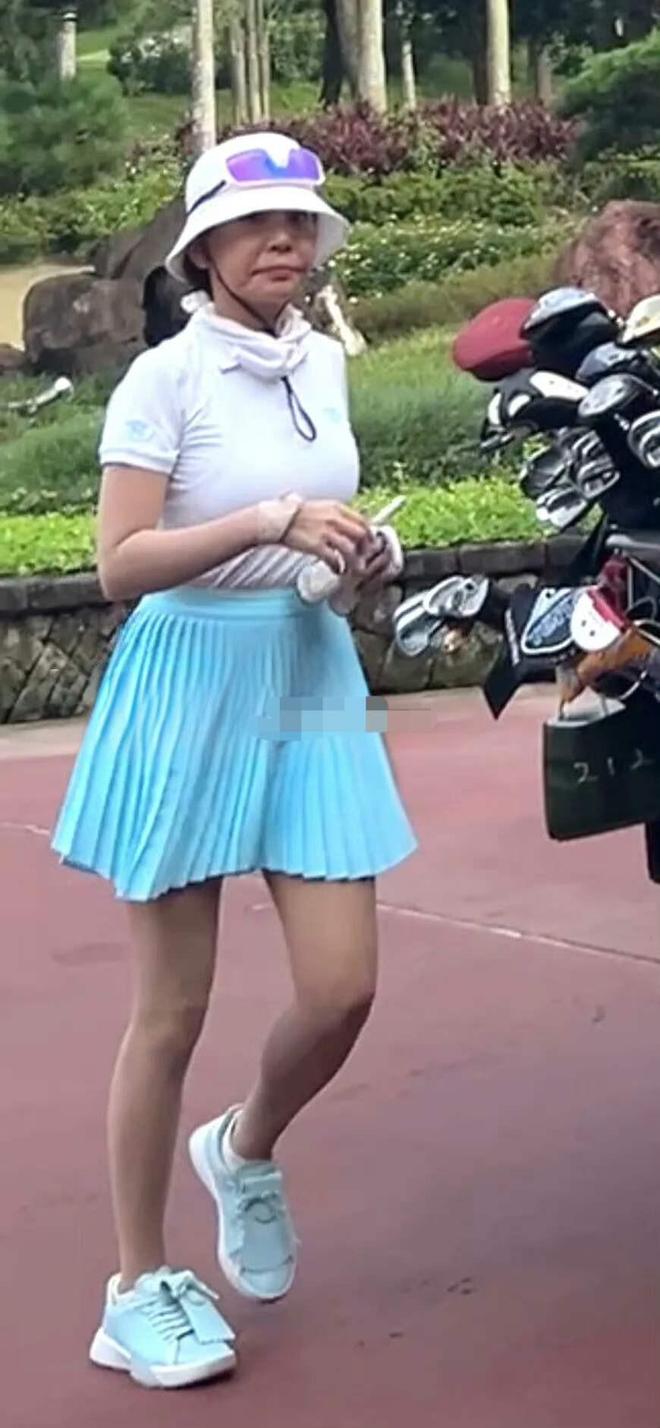葡萄牙歌手：C罗有半神综合征！世界杯是十个人带一尊雕像！