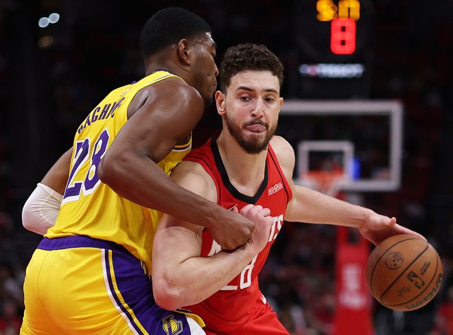 NBA夏联：郭昊文DNP国王三分准绝杀篮网 7号秀25分杰明23+7