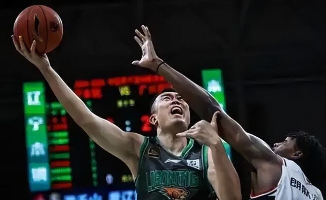 热身赛13分,辽宁男篮4号位挖掘新人,18岁中锋首秀 姜宇星边缘化