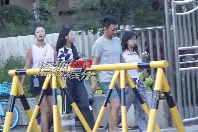 医生拒收“小艾”、“小梅”被投诉，“不收住院就12345”，卫健委：重罚！