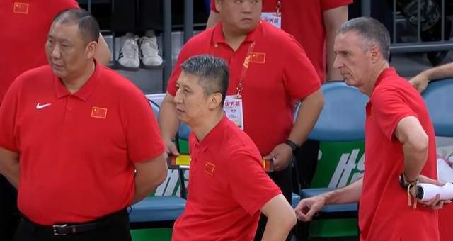 德约误入巴西疯人院能赢丰塞卡?王左对阵猛女能否打破球场魔咒