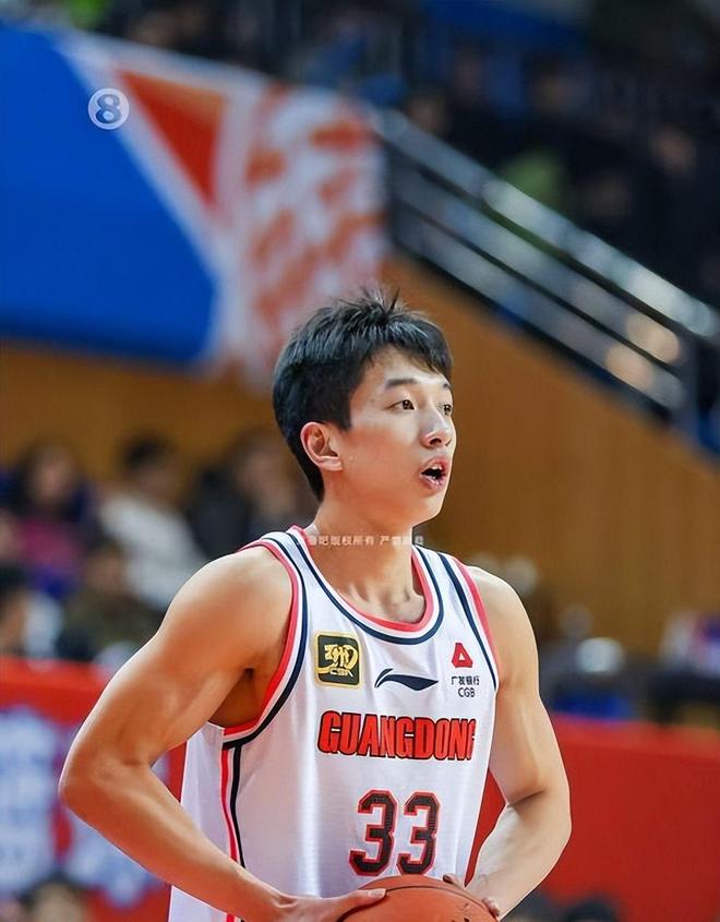 丰田第六代一箱油可达1420公里，不用充电也能实现纯电行驶