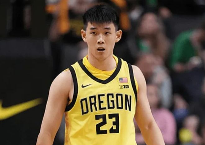 奥尼尔在批评了艾顿在湖人的表现后，仍希望湖人能在内线有所作为