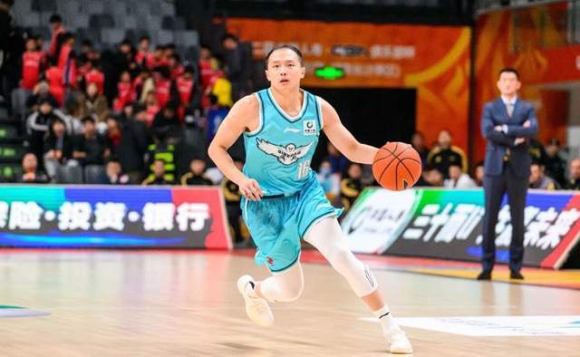 不来梅官宣签下波兰中卫沃伊奇克