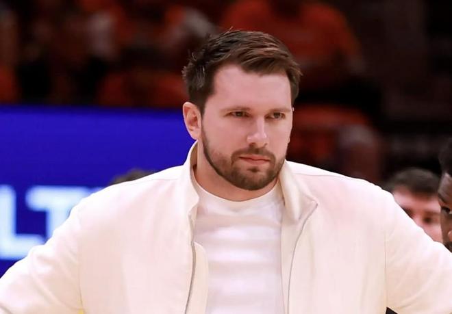 郭昊文正式登陆NBA夏联!本土得分王再冲NBA,他配得上双向合同