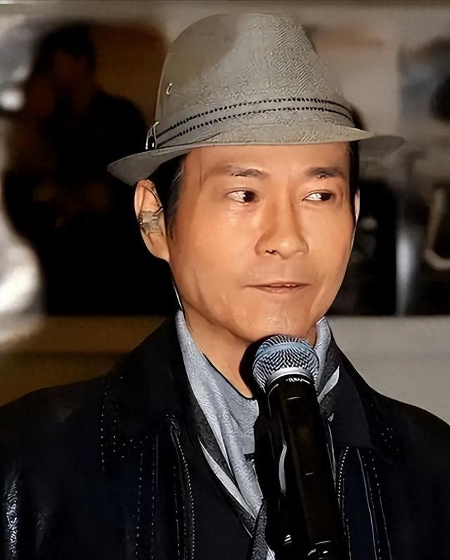 世界杯后小红书持续加码足球，引入苏超等12个地方联赛