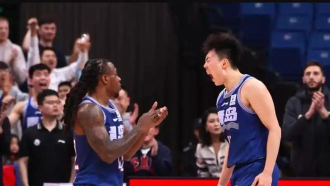 热身赛13分,辽宁男篮4号位挖掘新人,18岁中锋首秀 姜宇星边缘化