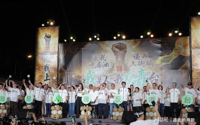 海港 申花 山东泰山 北京国安 都有身披3张黄牌球员