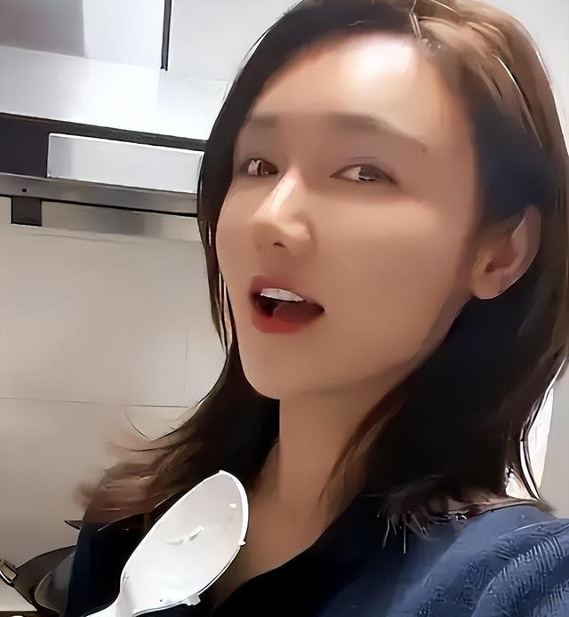世界杯上首次罚丢点球，姆巴佩称等待时间过长打乱节奏 哈兰德也发文吐槽：罚点球要等那么久？