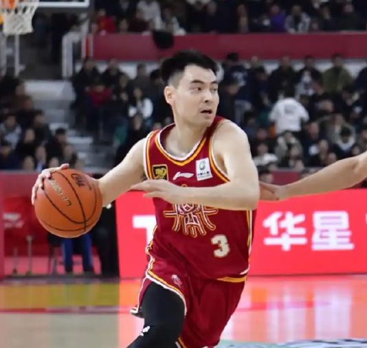 火箭队知难而退？独行侠不愿放人，航天城或无缘追逐第3位巨星