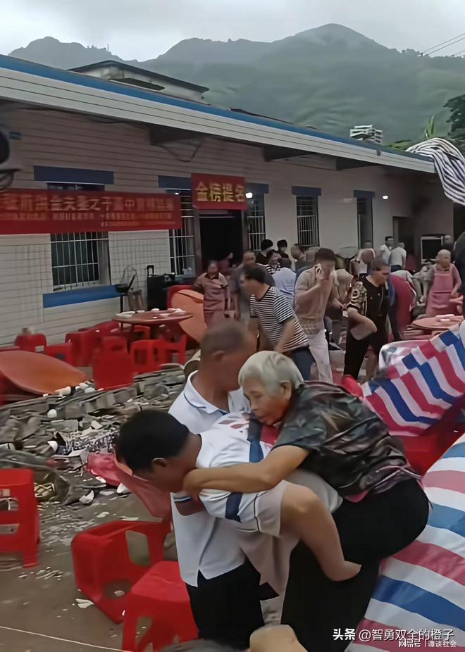 中国男篮重大调整，郭士强淘汰三人引争议，胡明轩有望再成队长