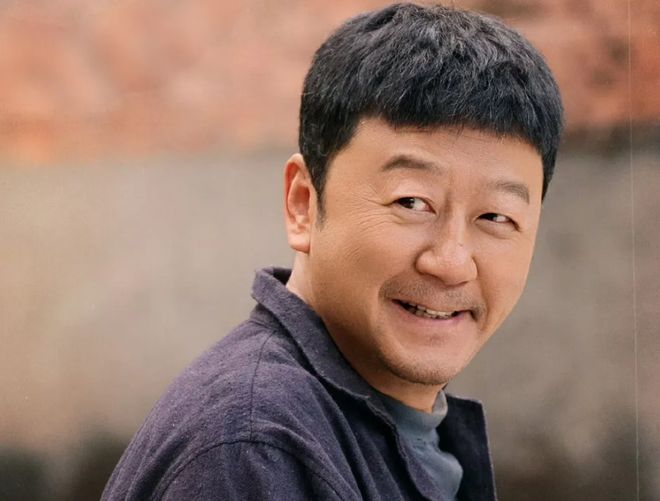 刘翔恩师现状:守在上海,两省都发工资,每日2包烟,71岁仍硬朗
