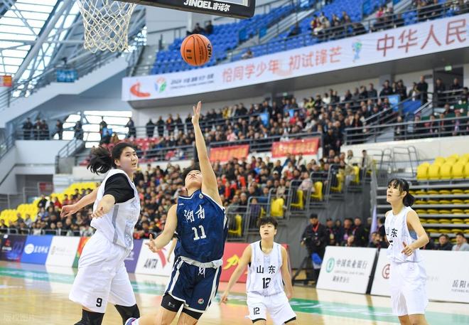 对方声称：“受害人已身亡！”女大学生携巨款独自赴深圳，深夜在酒店被警方找到