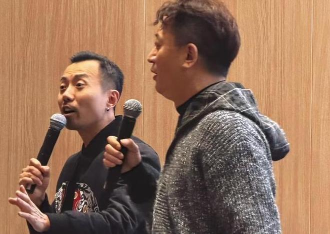 又曝出轨大瓜,男子自曝妻子出轨班长5个月,班长只给他妻子买过情趣内衣,还曝光俩人大尺度聊天内容